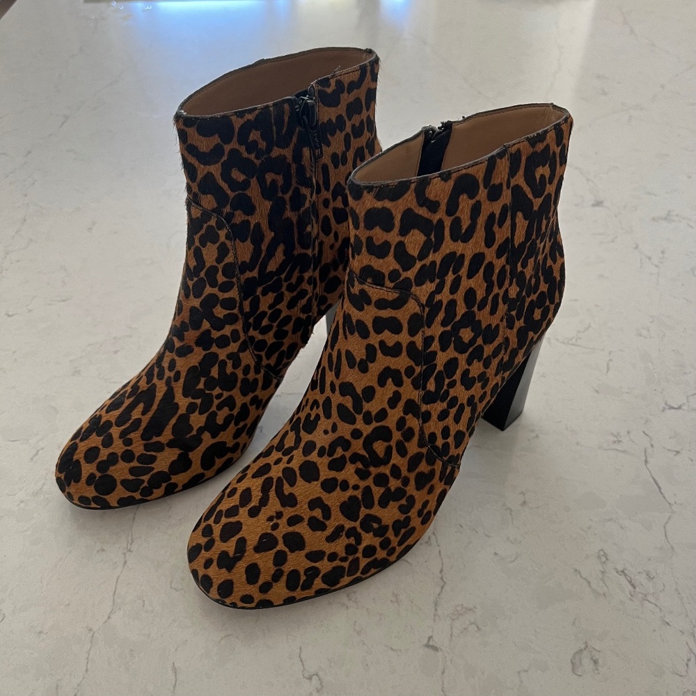 *BRAND NEW* J Crew Block Heel Boot Calf Hair in Cheetah Print Size 9